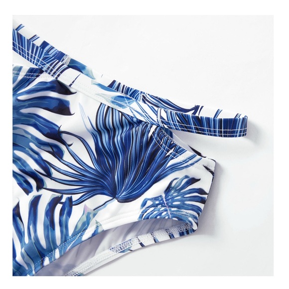 Patpat woman’s two piece swimsuit - Picture 2 of 2